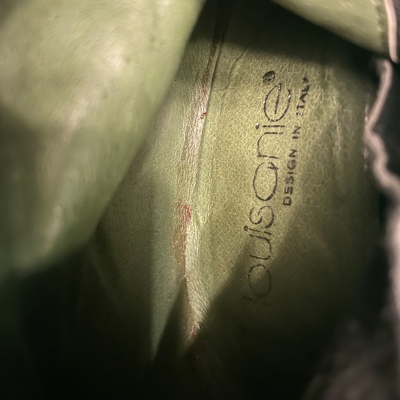 Boots - Picture 4 of 8